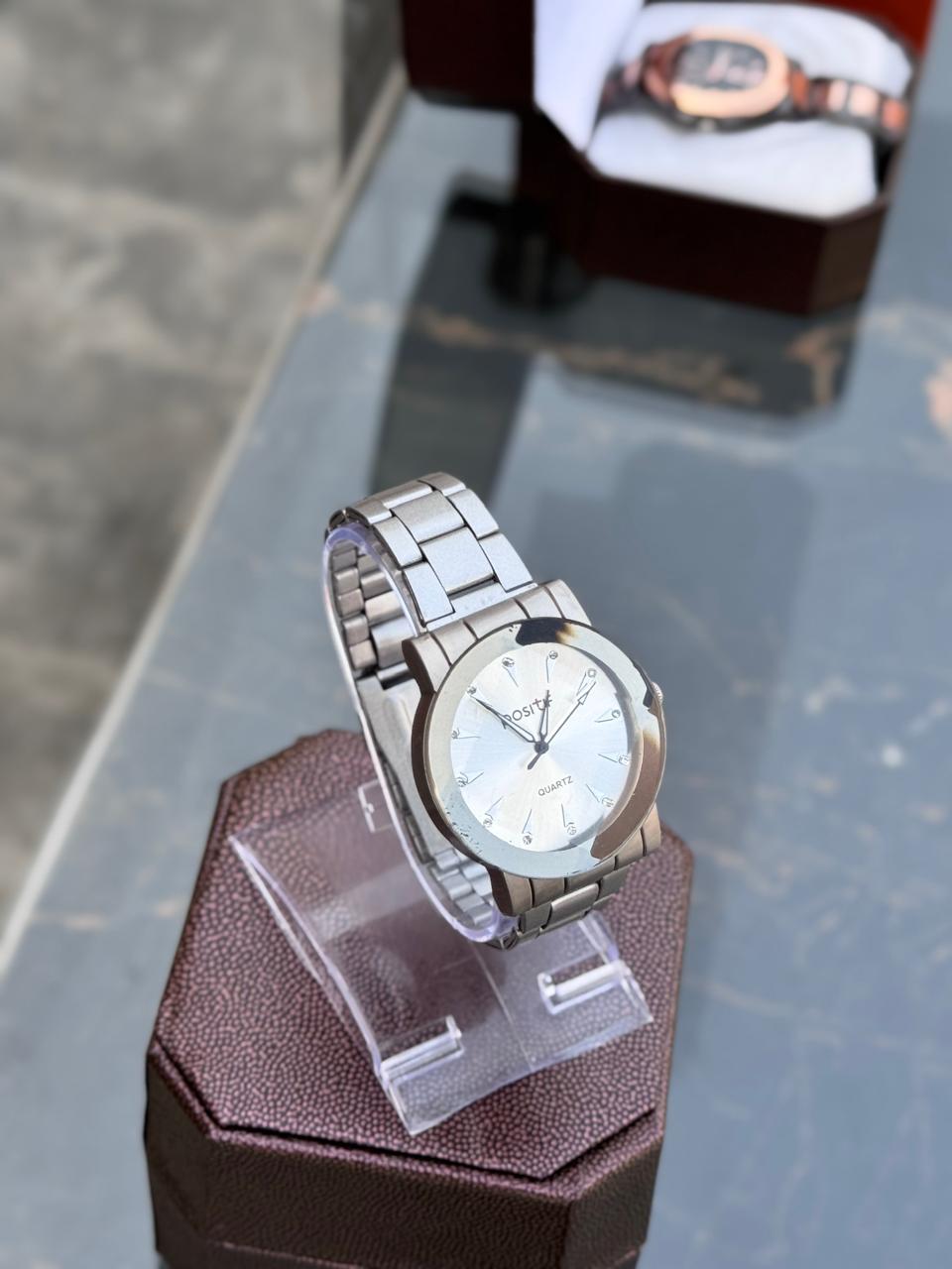 Positif Silver Men's Quartz Watch | Minimalist Stainless Steel Design